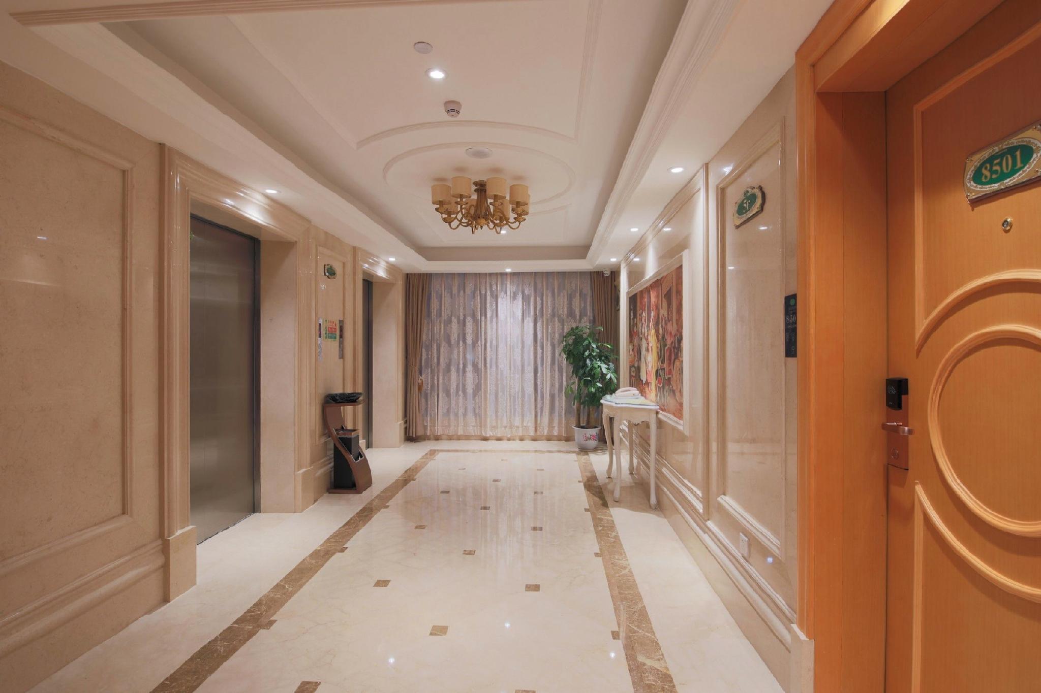 Vienna Hotel (Shenzhen Qinghu Metro Station) 10/54