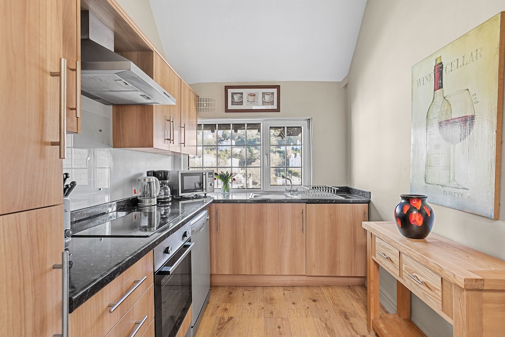 Bedford House Apartments 30/45