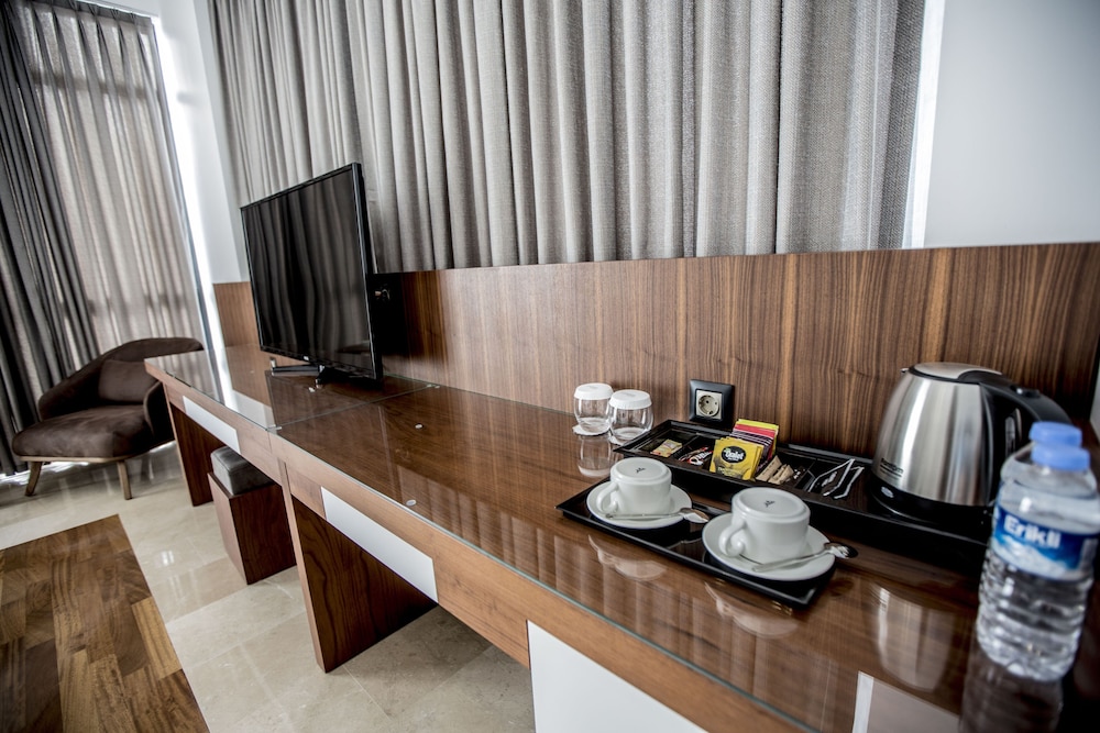 Carissa Hotel 20/35