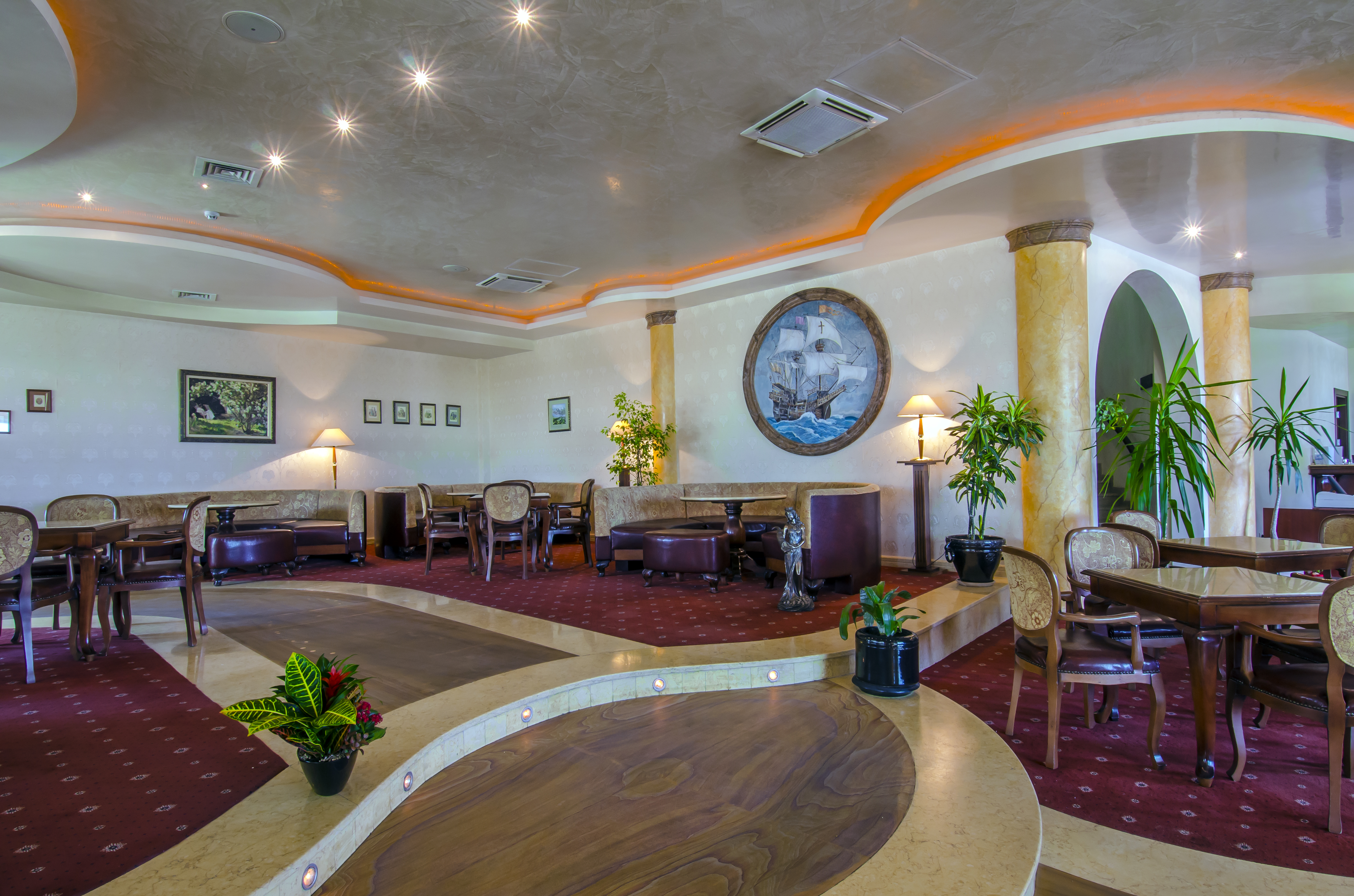 Admiral Hotel 19/36