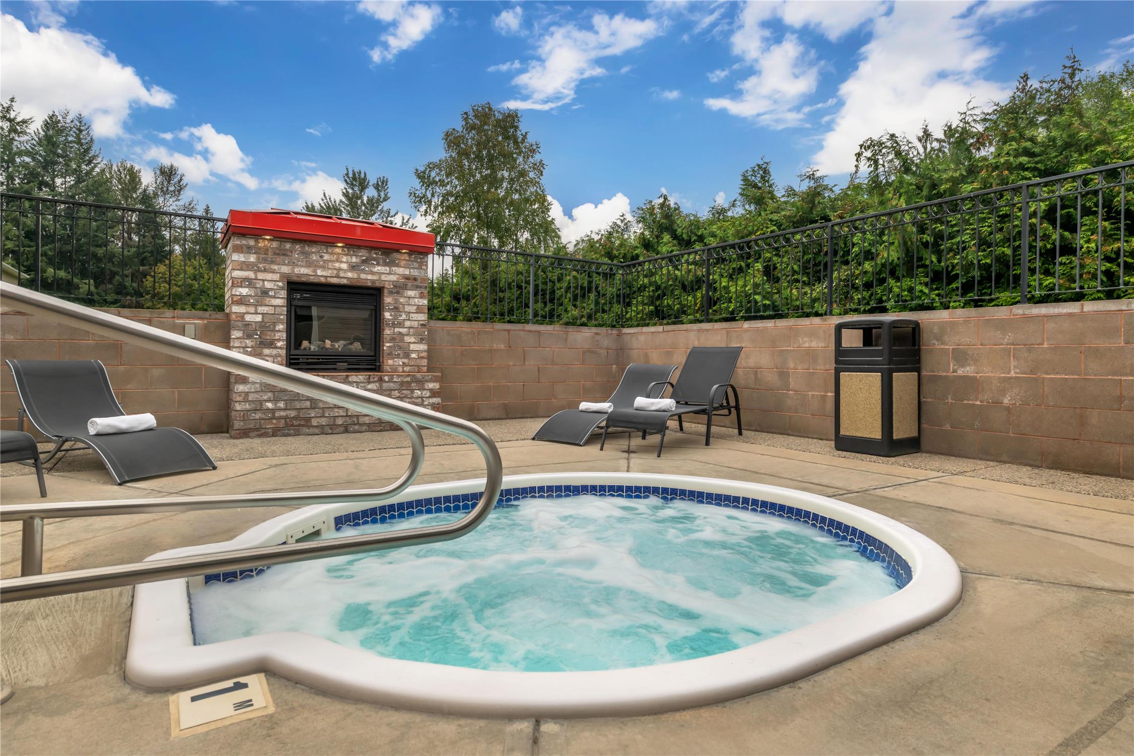 Best Western Sicamous Inn 24/30