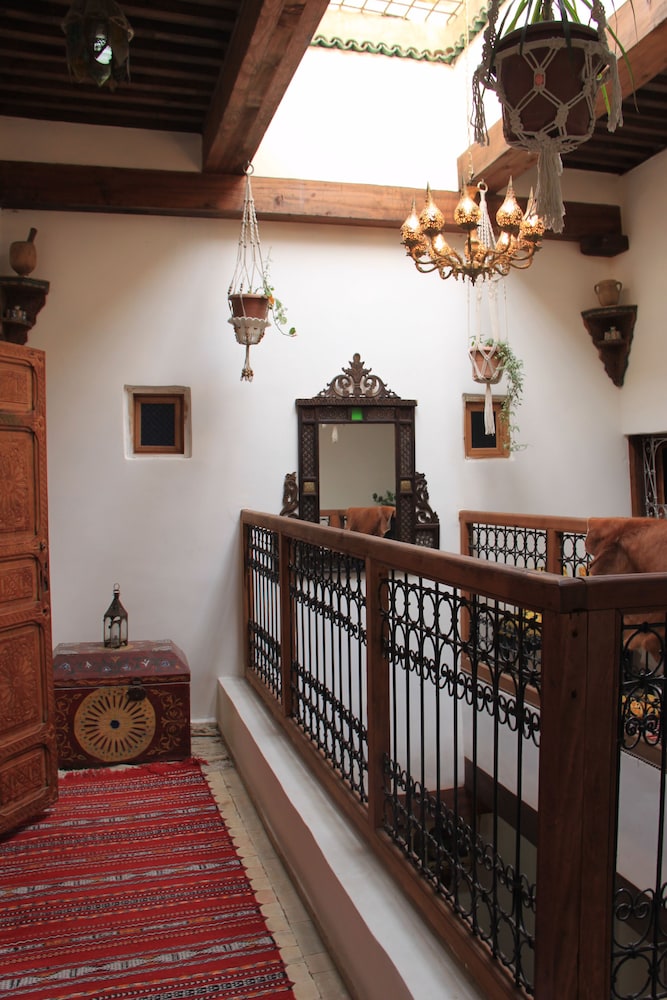 Dar Naima - Hostel 10/36