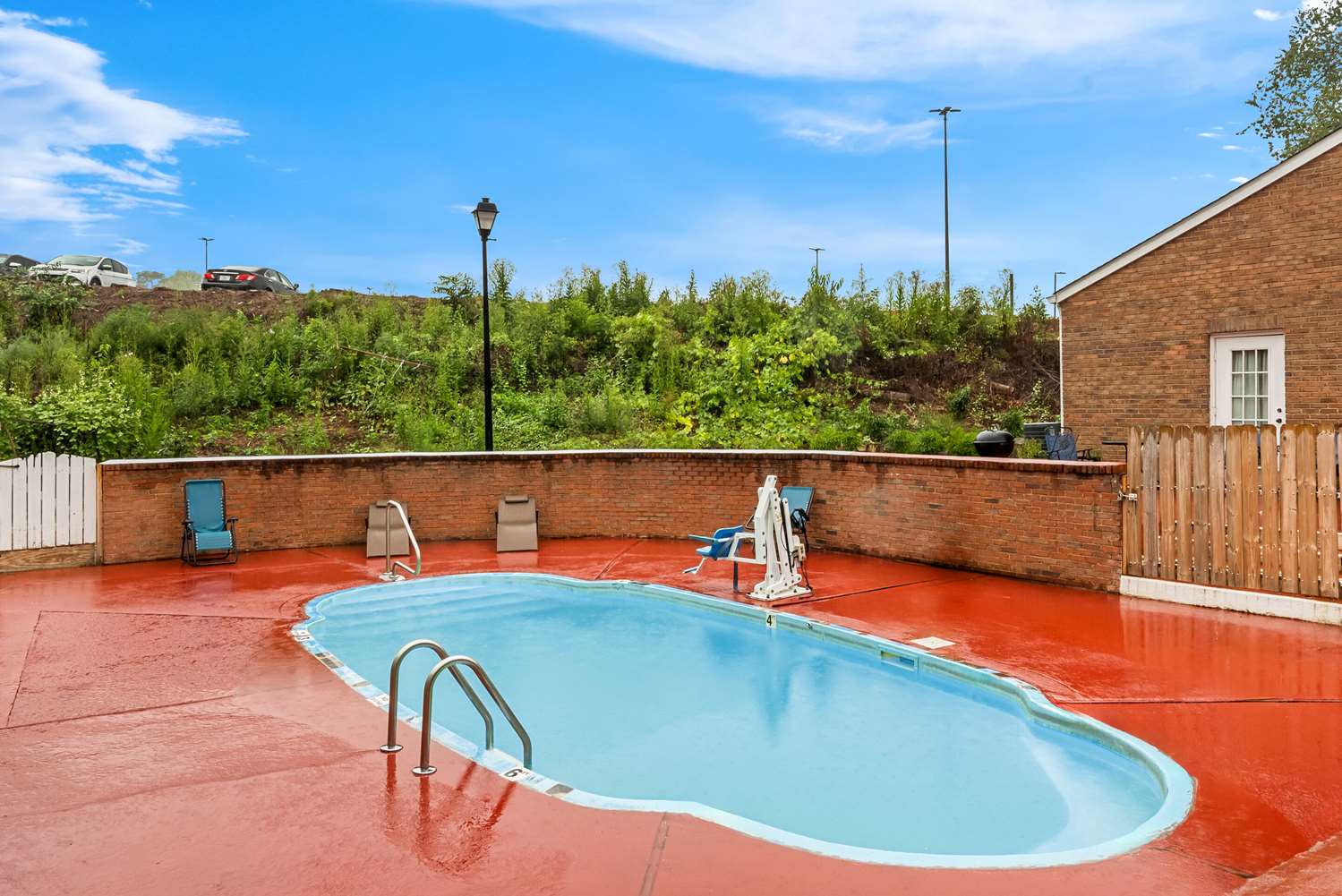 Quality Inn Cornelia GA 27/33