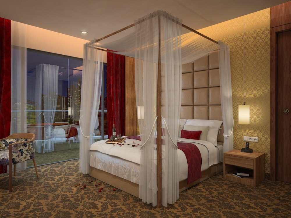 Grand Tamanna Hotel 17/45