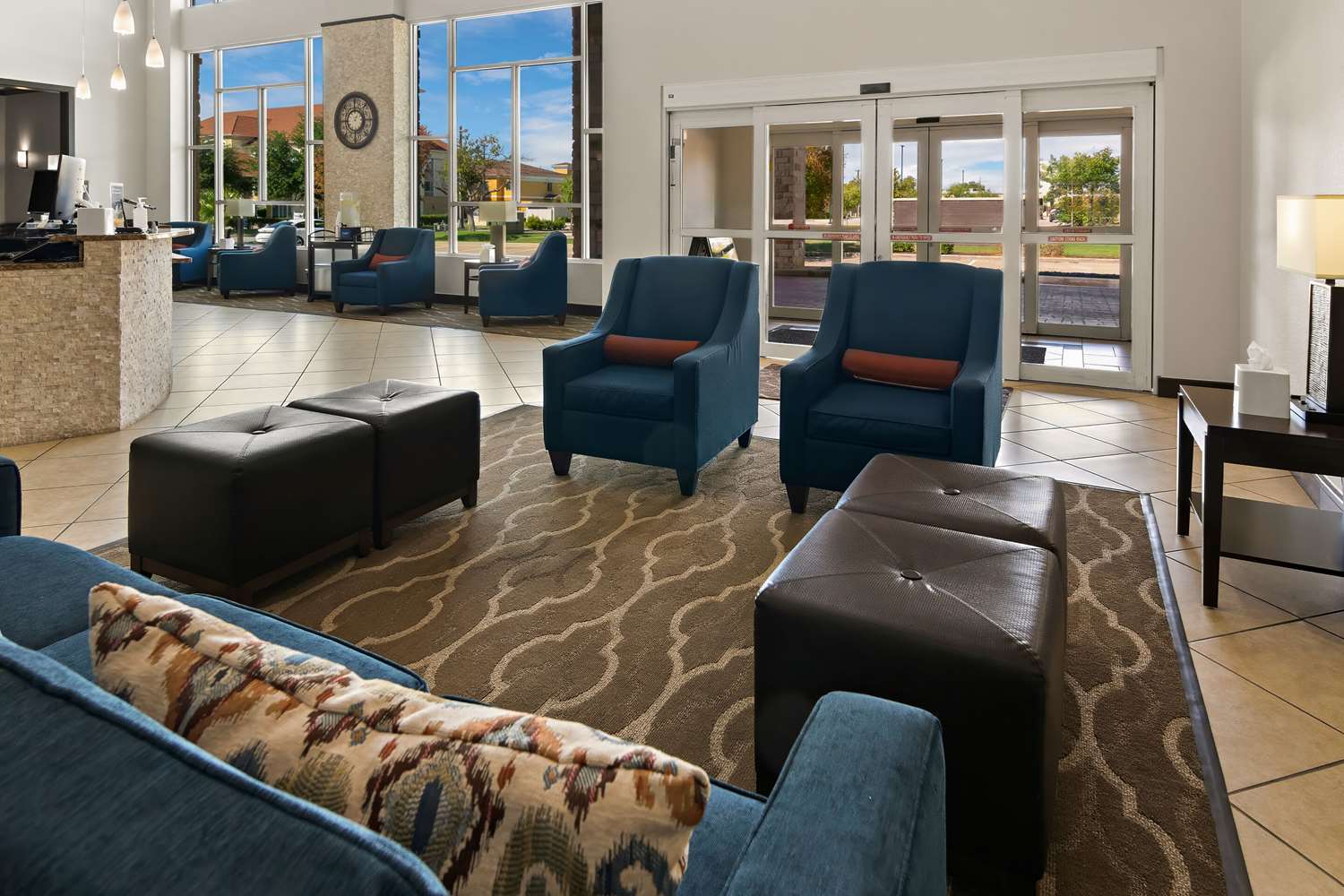 Comfort Suites Granbury 10/12