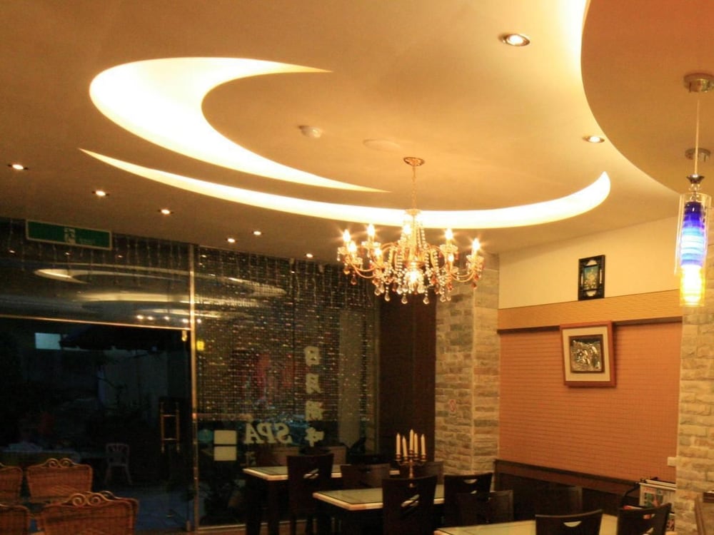 Ri Yue Hu Pan Hotel photo3