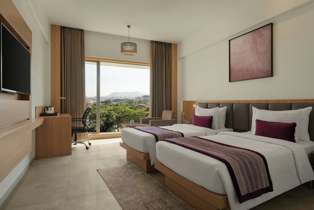 Classic, Twin Beds, Mountain View