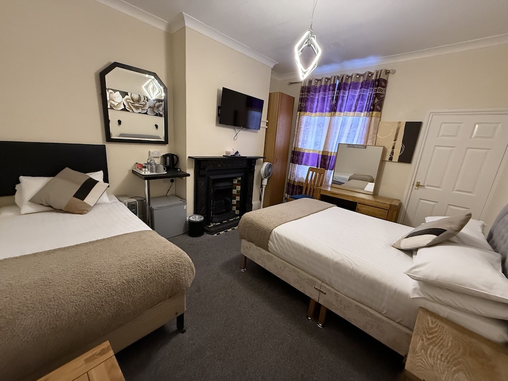 Diamonds Guest House 22/49
