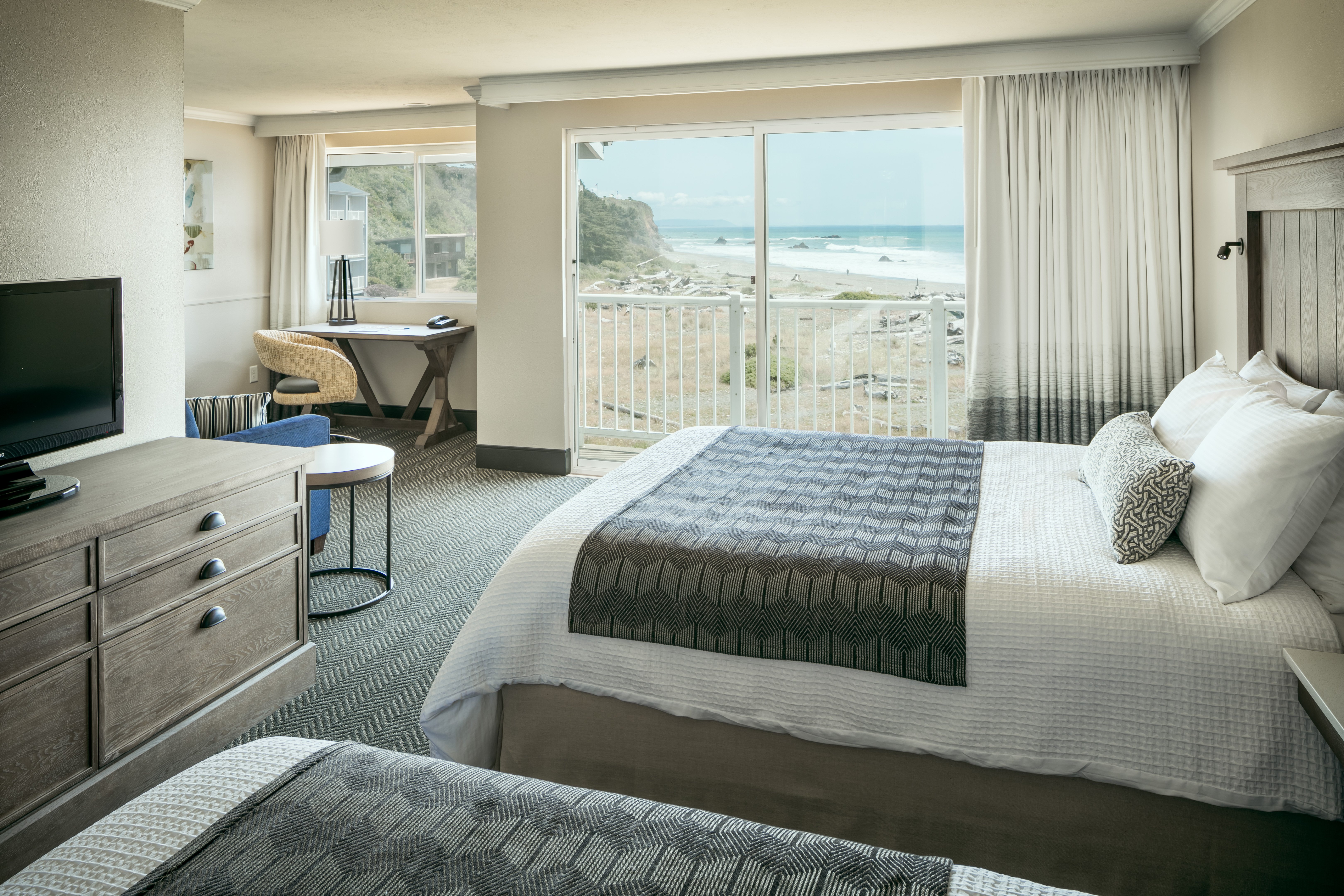 Beachfront Inn 9/39