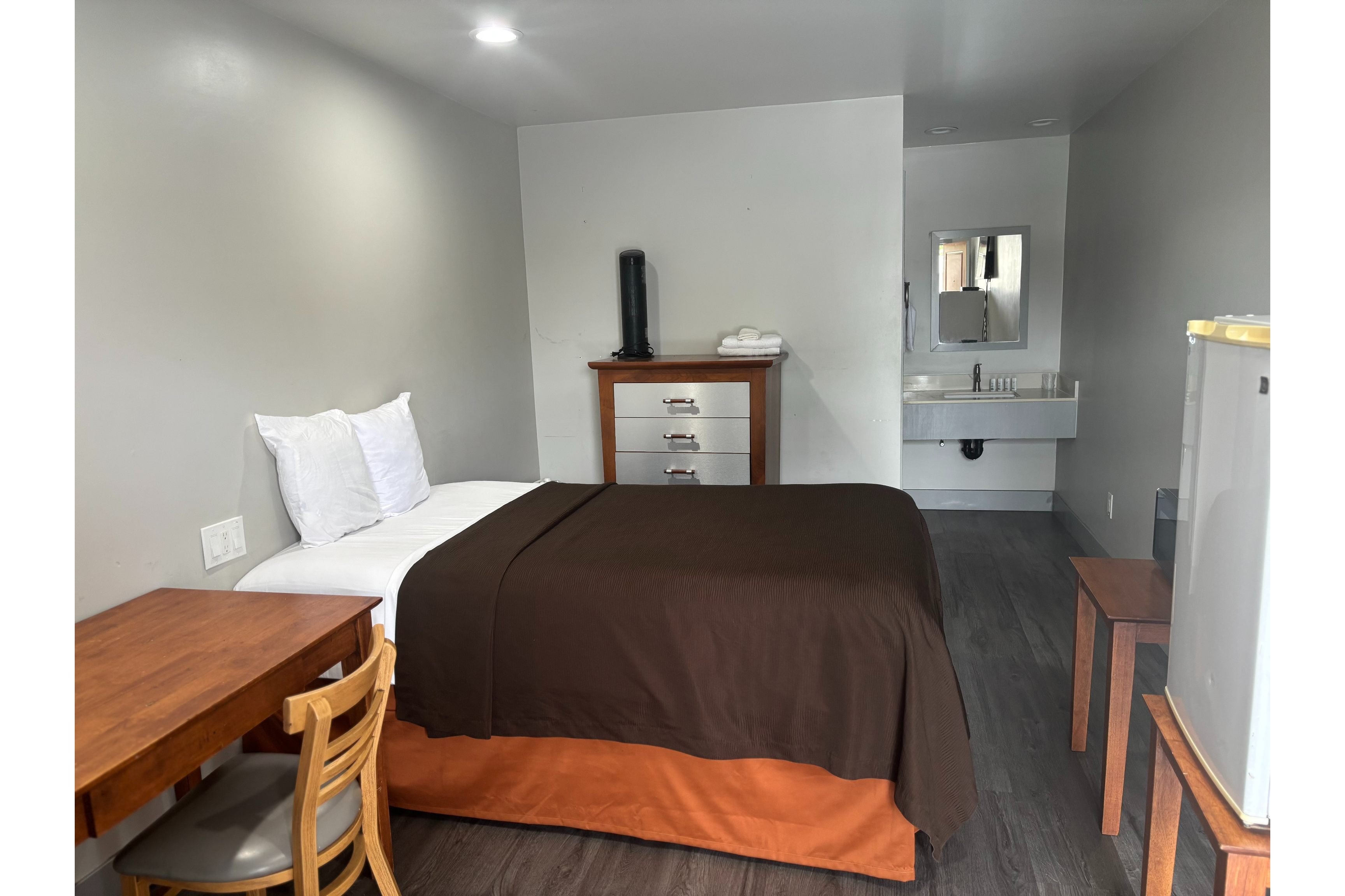 6 Rivers Motel 20/56
