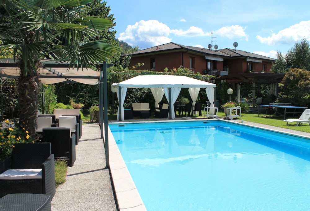 ALBERGO PARADISO 32/39