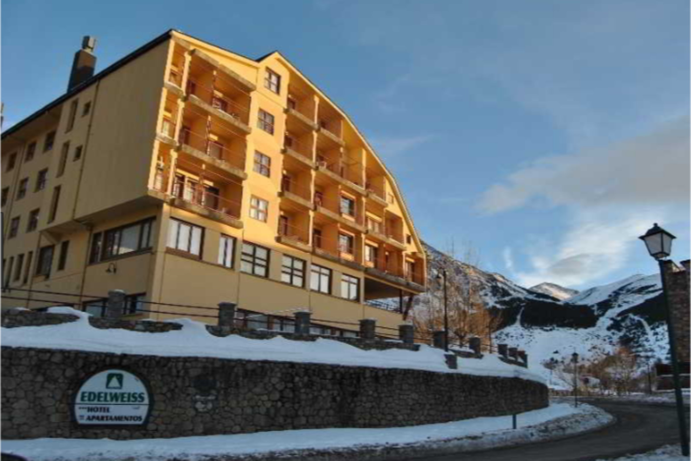 Apartamentos SNO Edelweiss 4/50