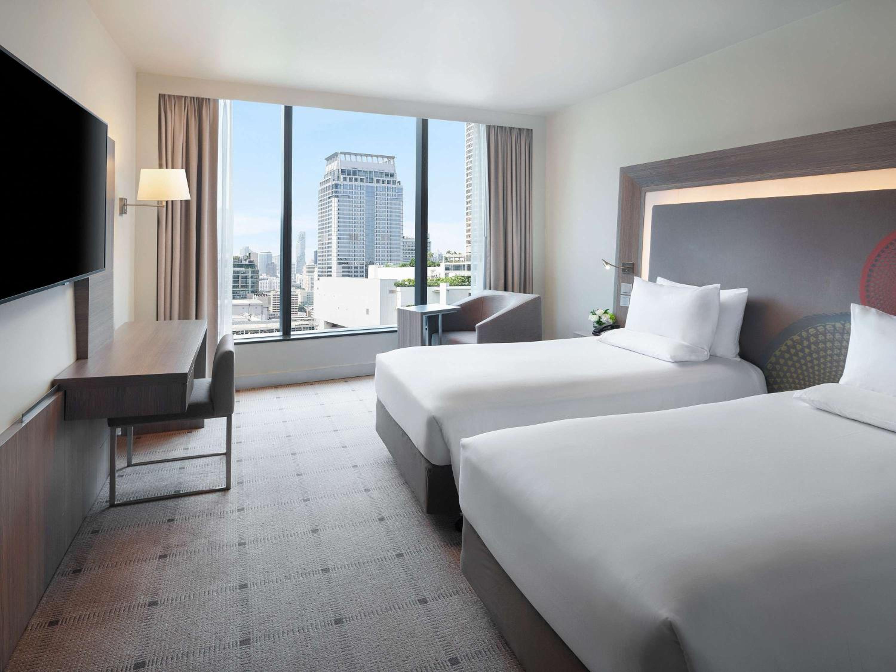 غرفة بريميير بسرير فردي بإطلالة على المتنزه، Novotel Bangkok Platinum 4/10