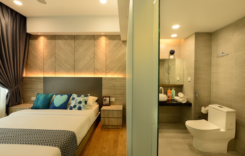 Kuah Town Service Suite Apartment 40/41