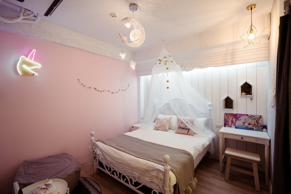 A Room Time 40/58