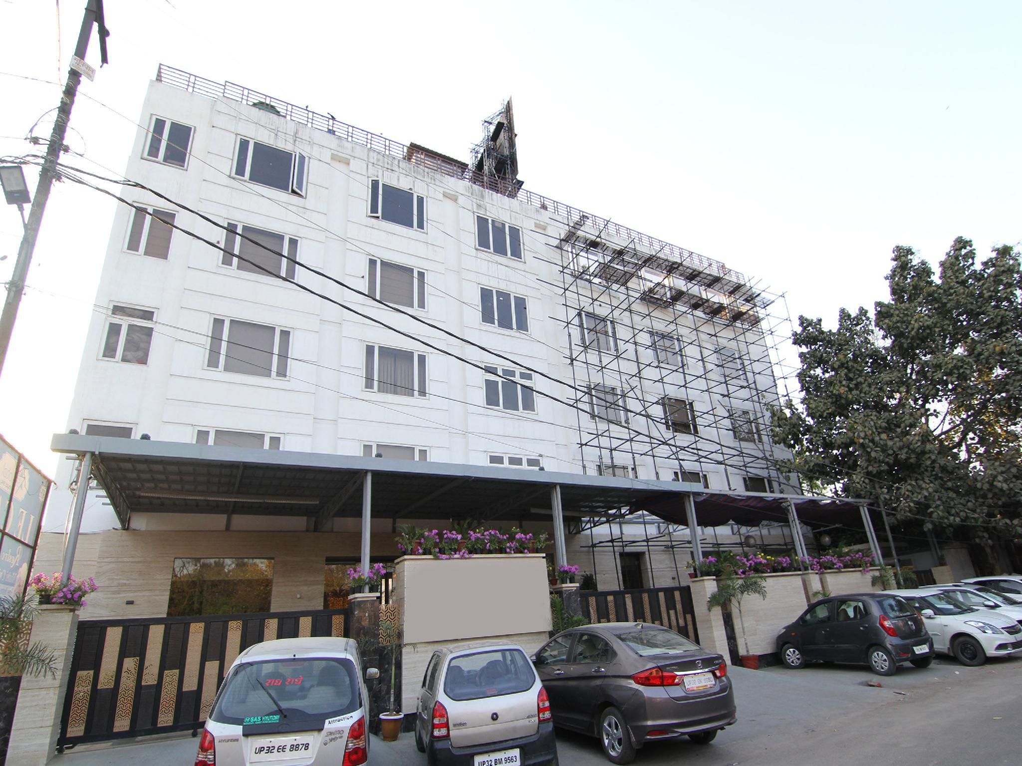 Oyo 12496 Skyotel 36/36