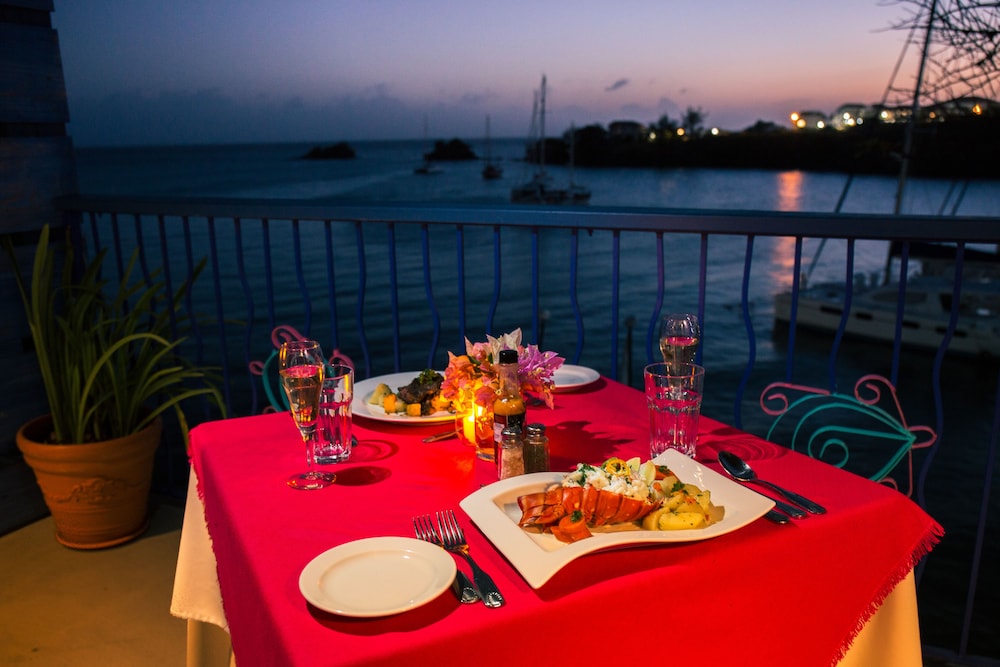 True Blue Bay Resort 59/75
