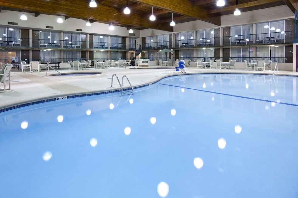 Holiday Inn Alexandria 4/42
