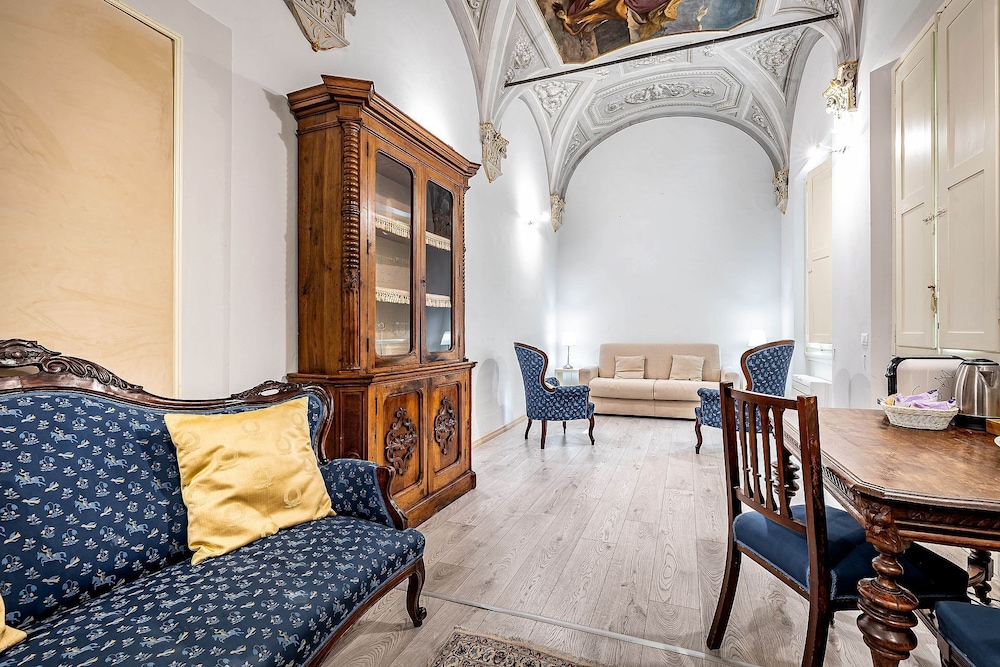 Residenza D'epoca Palazzo Riblet 32/44