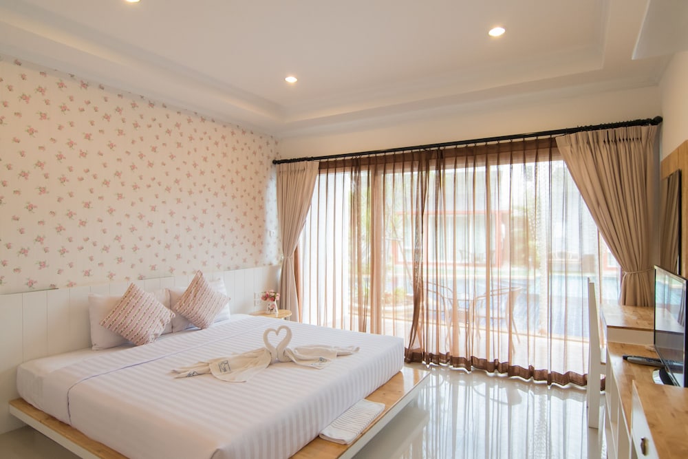 Milano Hua Hin 17/68