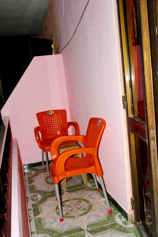 City Hostel 35/50