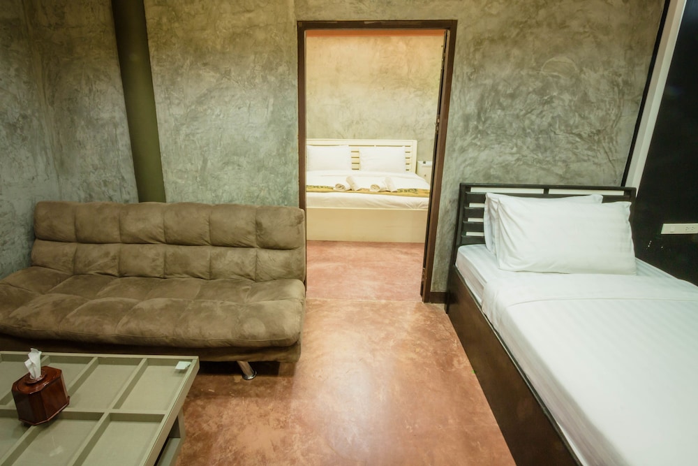 Riverpool Resort 27/50