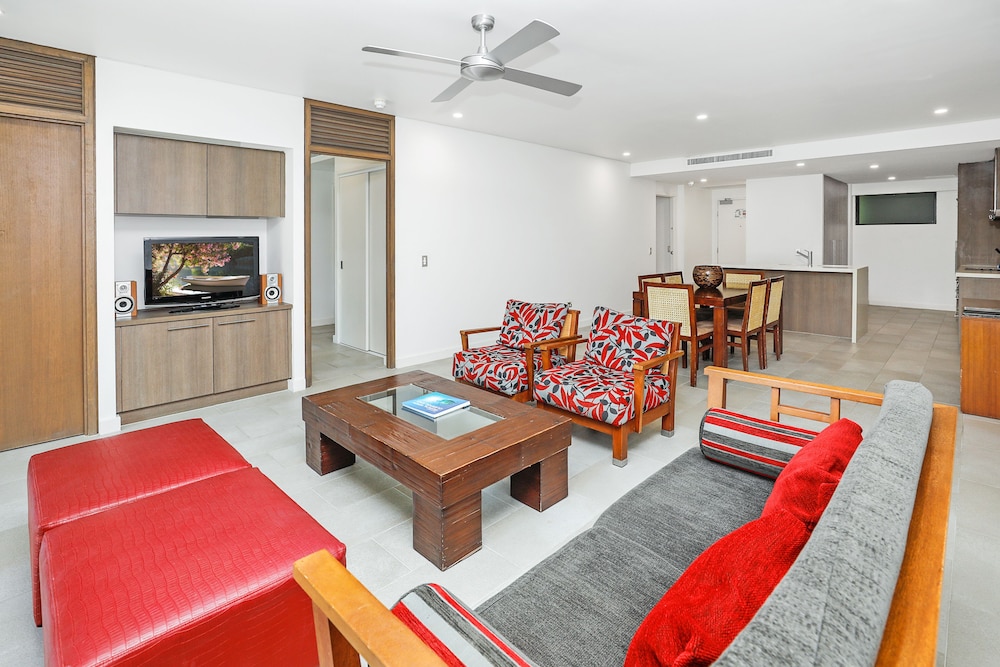 Apartment 316 at Sea Temple Palm Cove 24/50