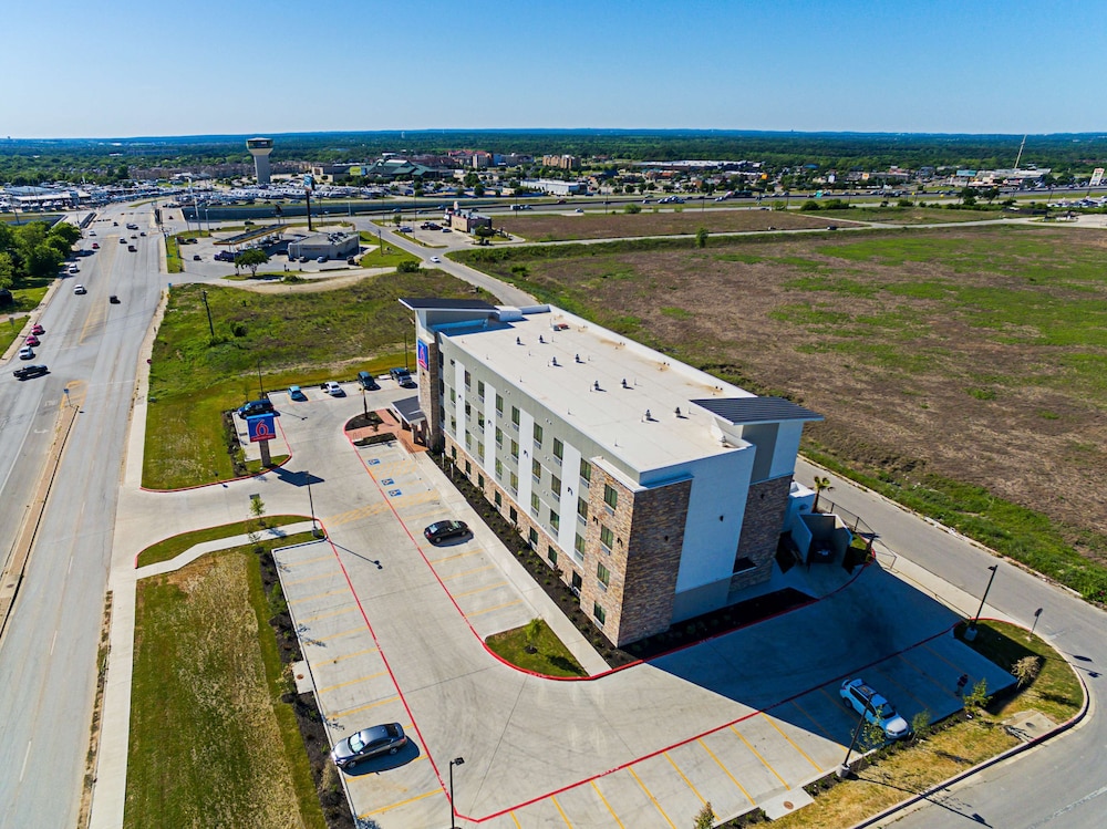 Studio6 Buda, TX in BUDA - TX