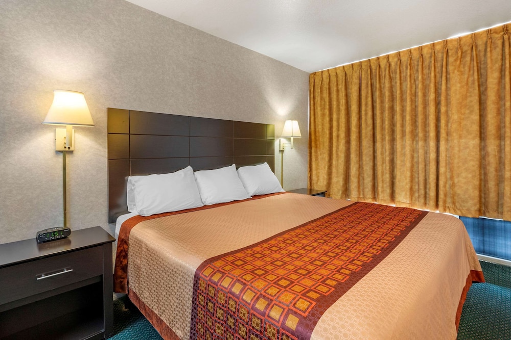 STANDARD, KING BED