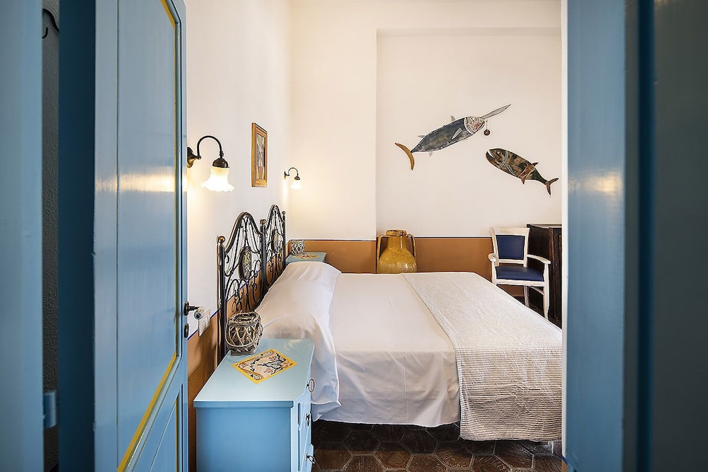 1 Bedroom, Junior, King Bed, Sea View, Executive Level