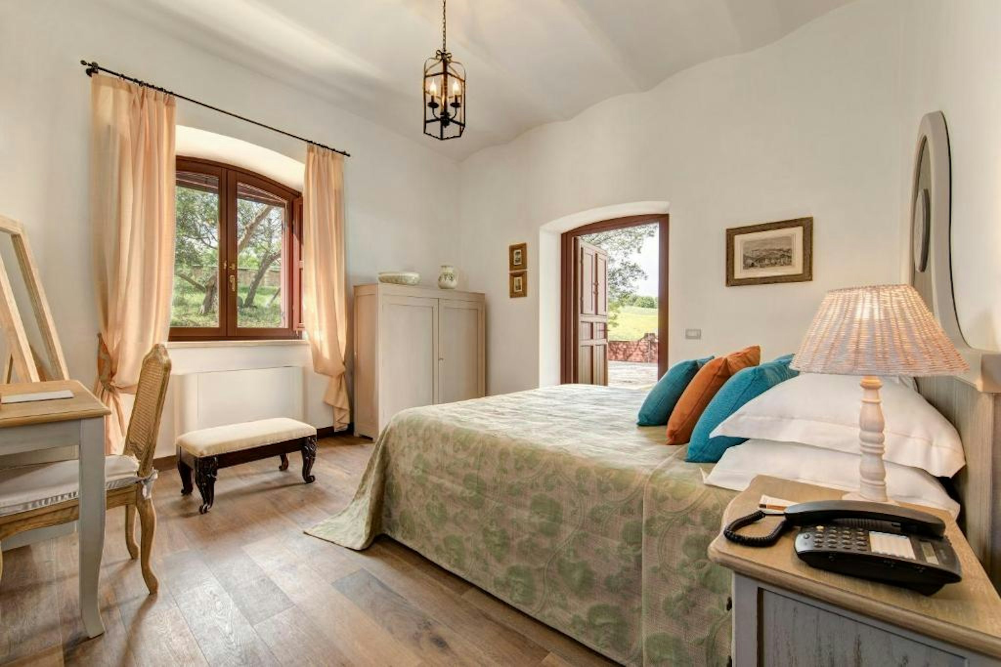 Borgo Pallavicini Mori 2/18