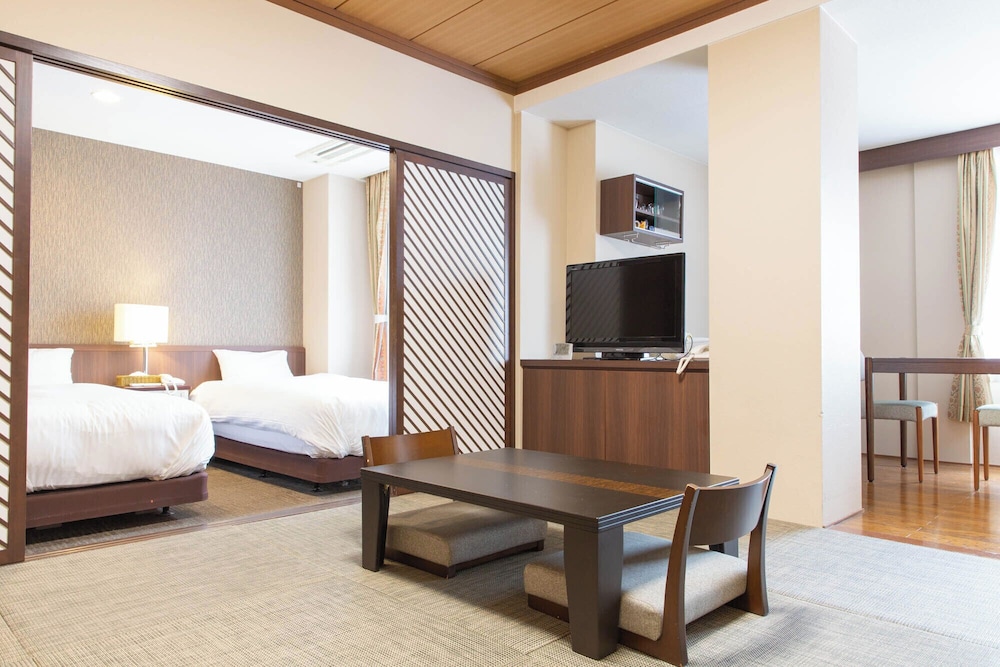 KAWAGUCHIKO PARK HOTEL 14/50