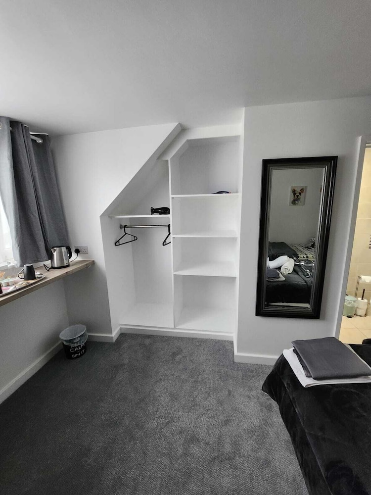 St George's Guesthouse 25/50