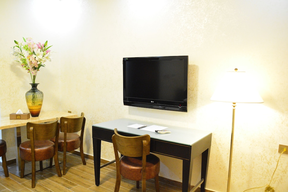 Al Jamal Hotel 36/50