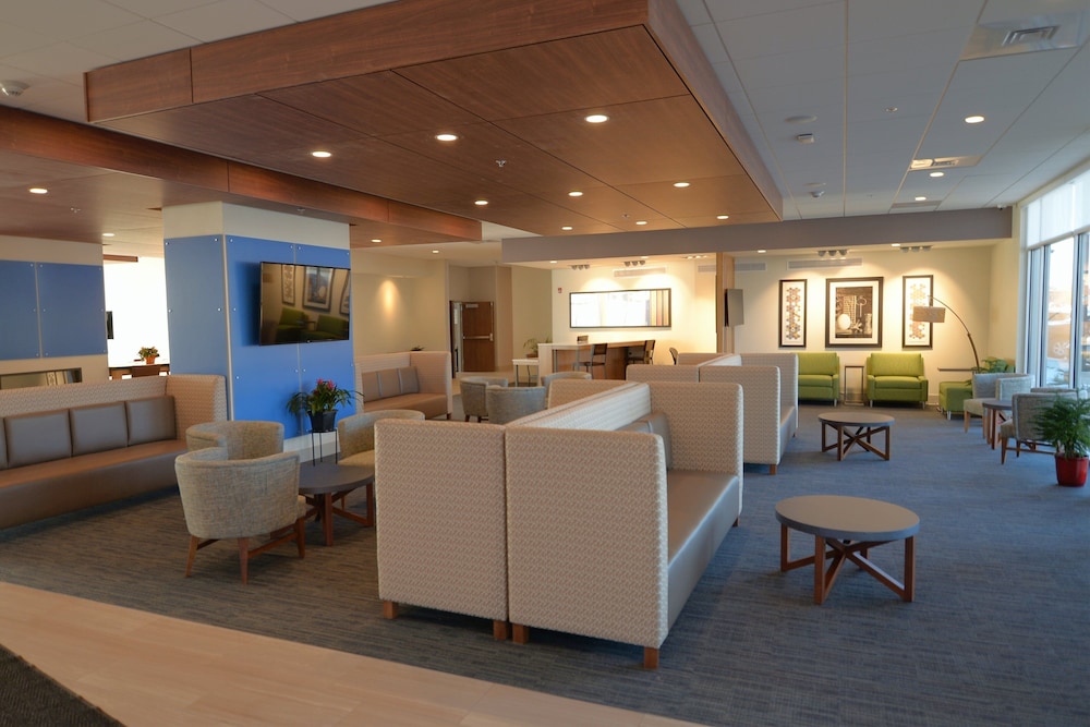 Holiday Inn Express and Suites Onalaska - La Crosse Area 48/71