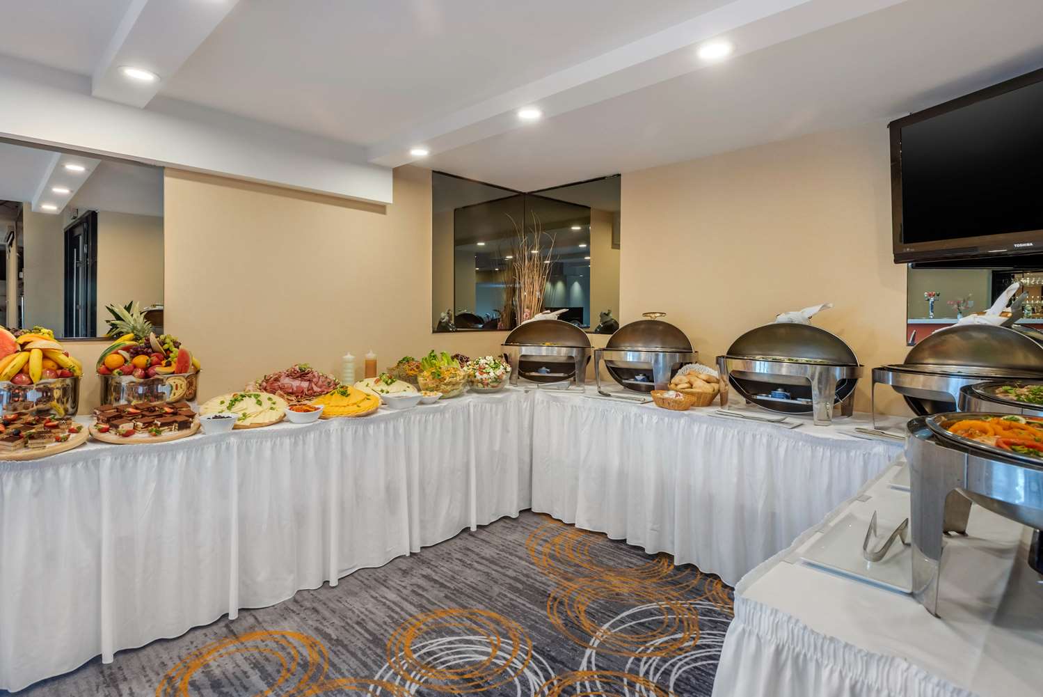 Quality Hotel Dorval Aeroport 52/59
