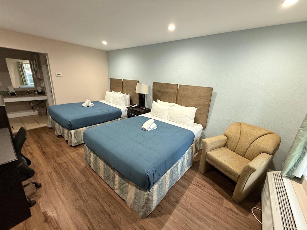 ROOM, 2 QUEEN BEDS, ACCESSIBLE