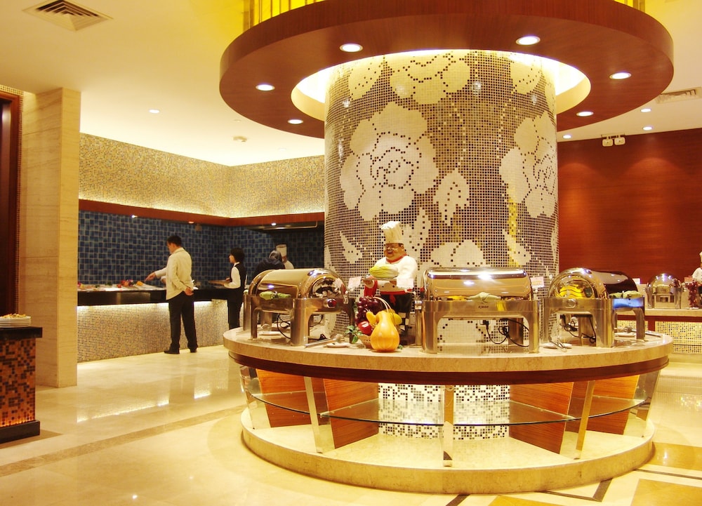 GUANGZHOU NEW CENTURY HOTEL 9/65