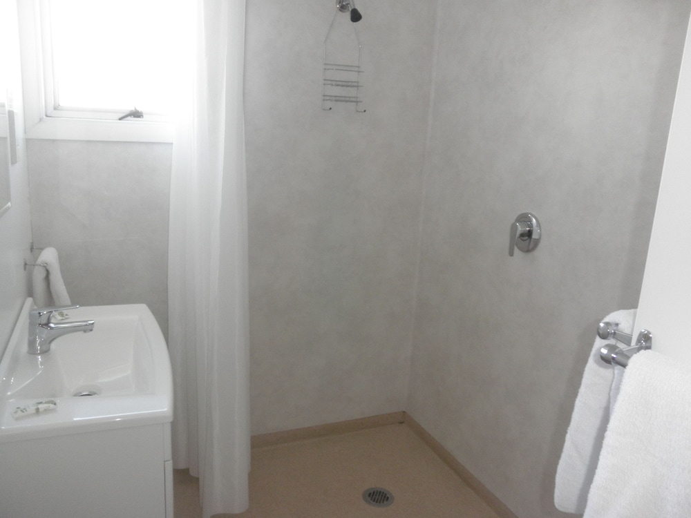 Mount Hutt Motels 56/58