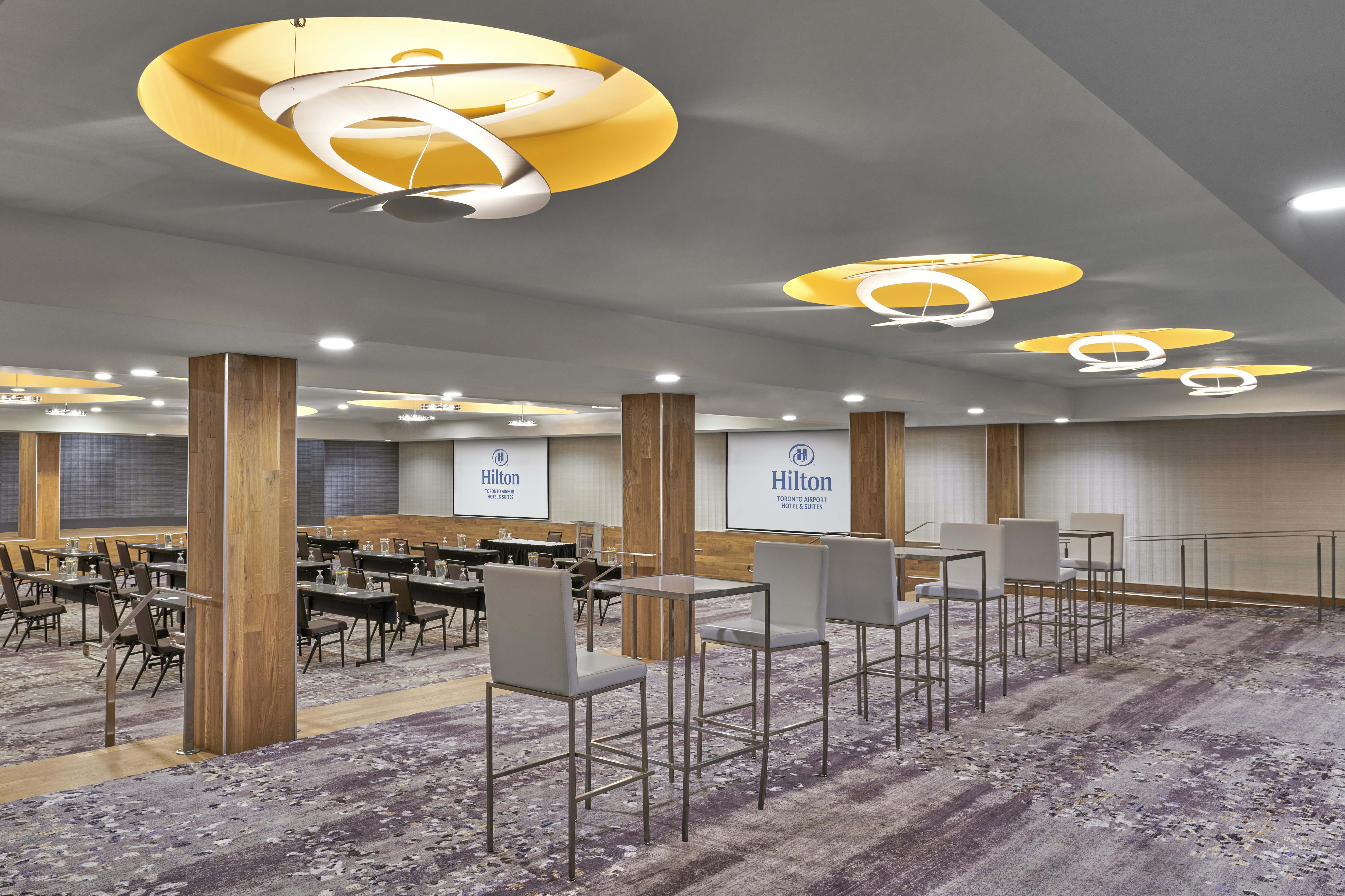Hilton Toronto Airport Hotel & Suites 52/79