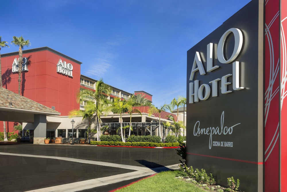ALO Hotel by Ayres 5/50