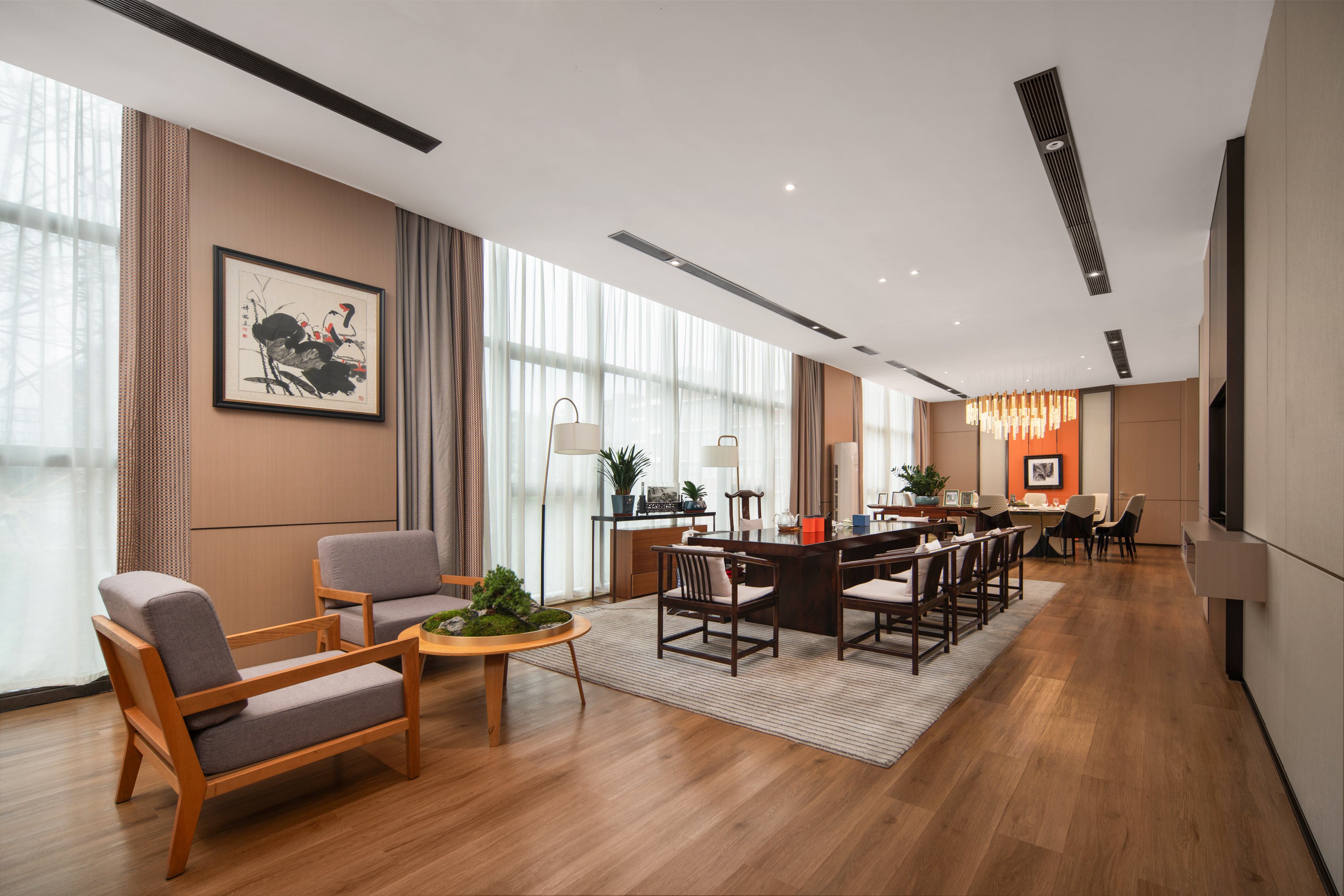Holiday Inn Express Shenzhen Longhua 53/77