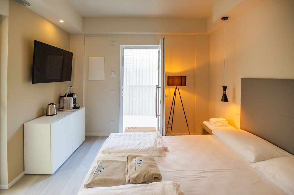 AH Porticcioli Boutique Apartments 10/50