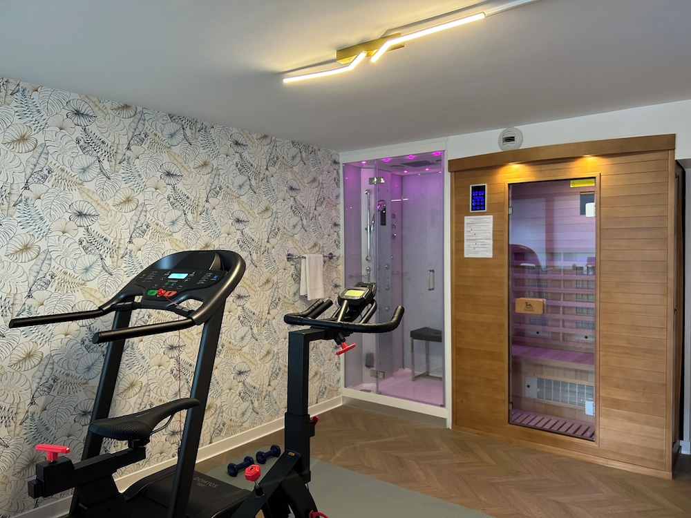 Hotel KYRIAD CARCASSONNE - Aeroport 24/49