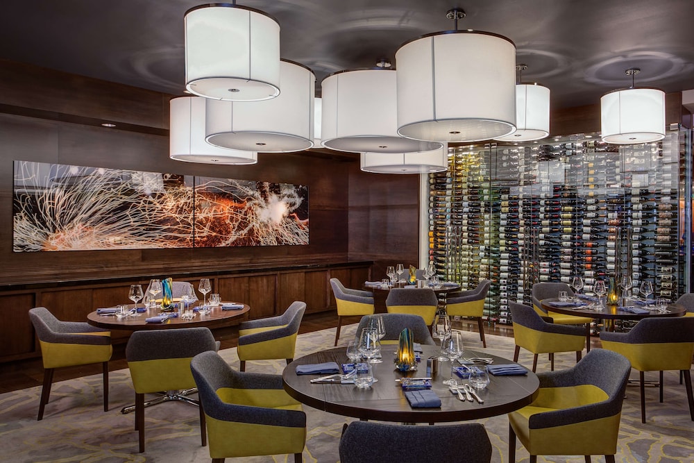 Grand Hyatt DFW 41/64