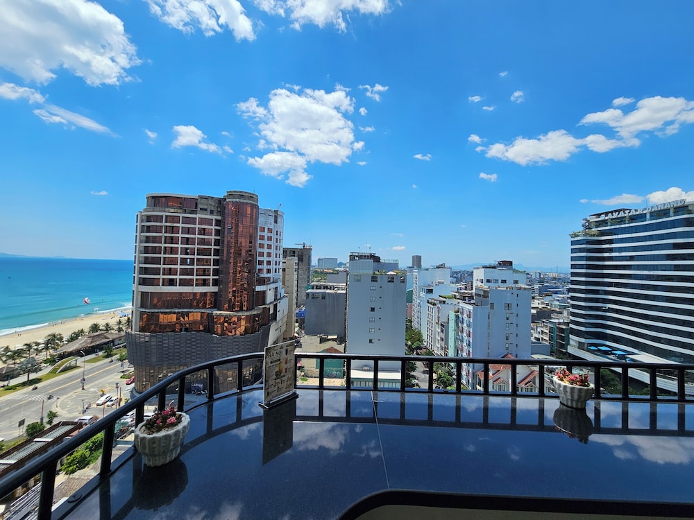 Tamarind Hotel Da Nang 46/49