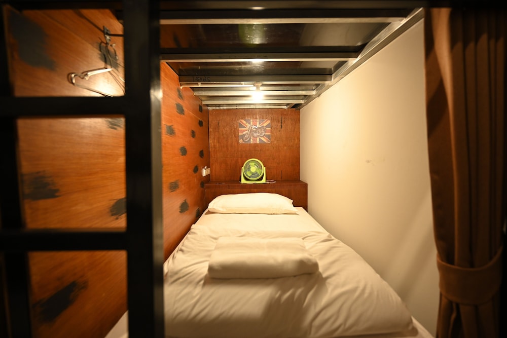 غرفة عائلية بأربعة أسرّة، The 8 Factory Hostel Phitsanulok 5/10