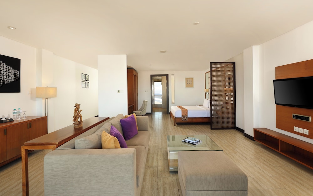 Lv8 Resort Hotel 54/72