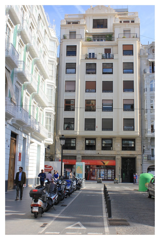B And B Hi Valencia Boutique 59/67