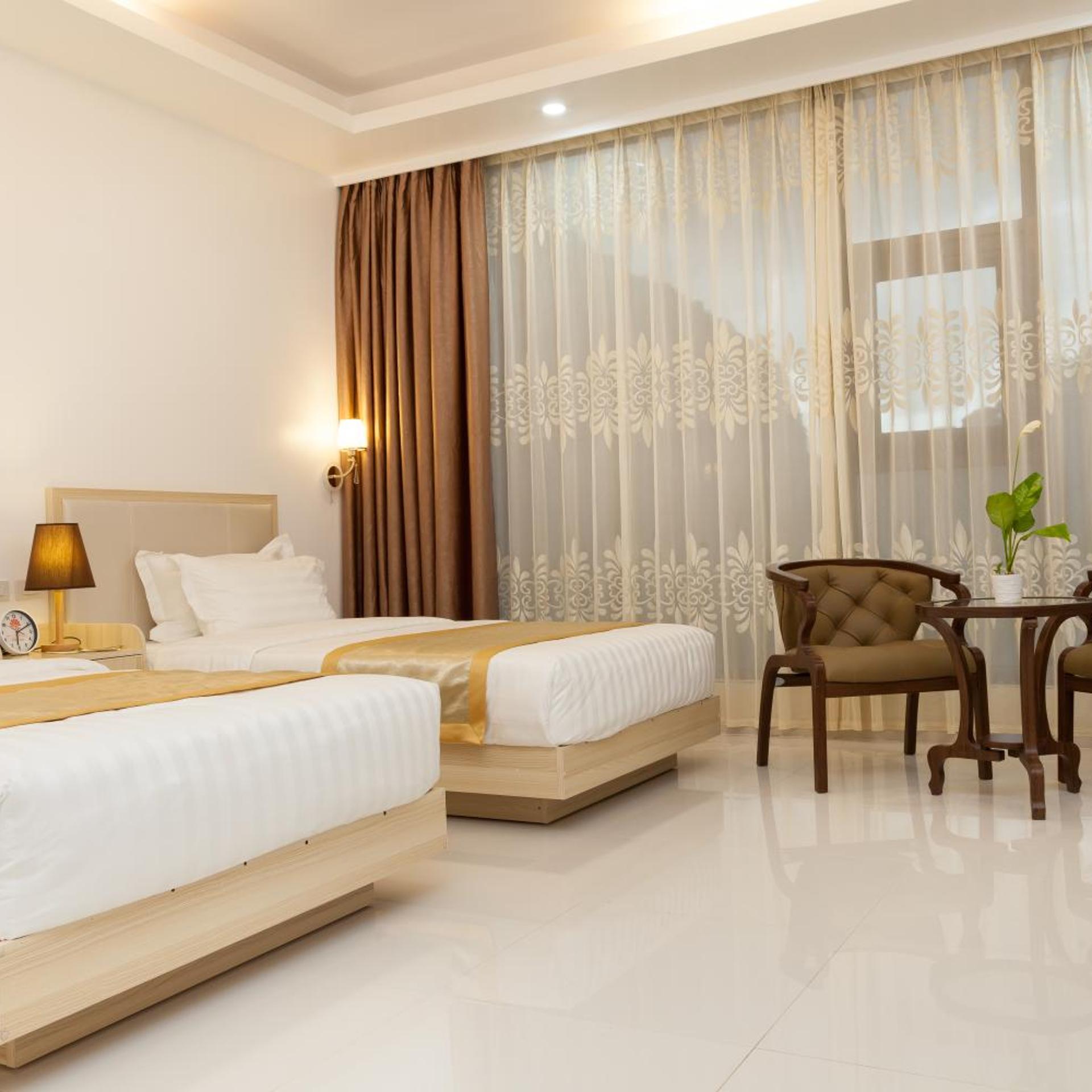 SUPERIOR, TWIN BEDS